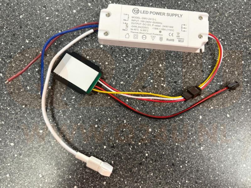 LED-Treiber mit Touch-Sensor 12V 2A 24W – Ein/Aus-Schalter – 100–230V Eingang – Modell: GWV-2412-L
